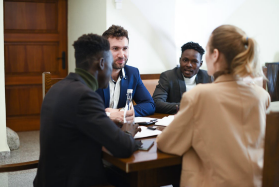 How to coordinate individual insurance and company insurance